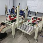 Máy dán thùng tự động